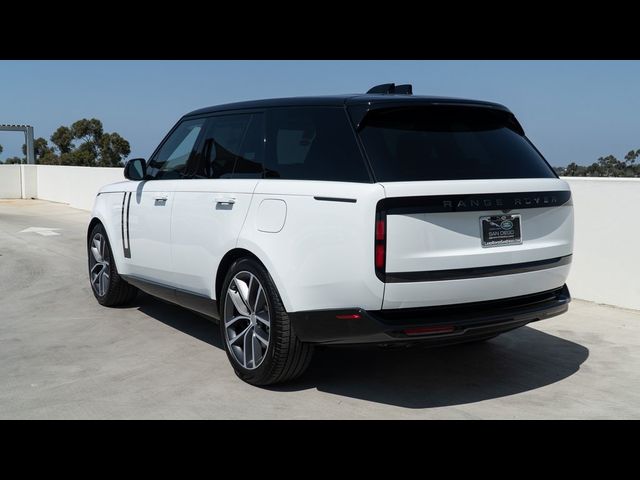 2025 Land Rover Range Rover SE