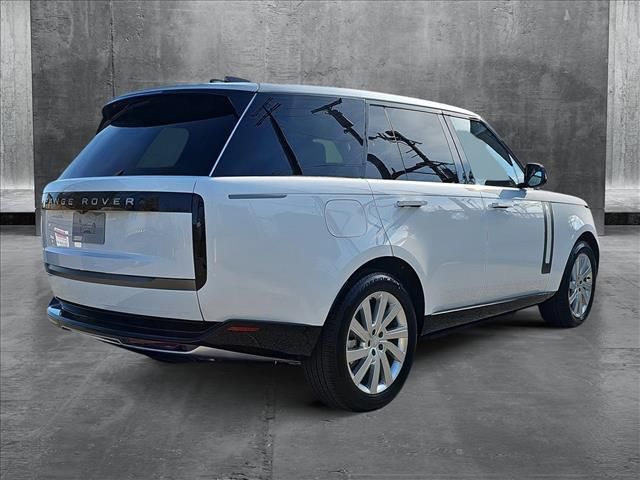 2025 Land Rover Range Rover SE