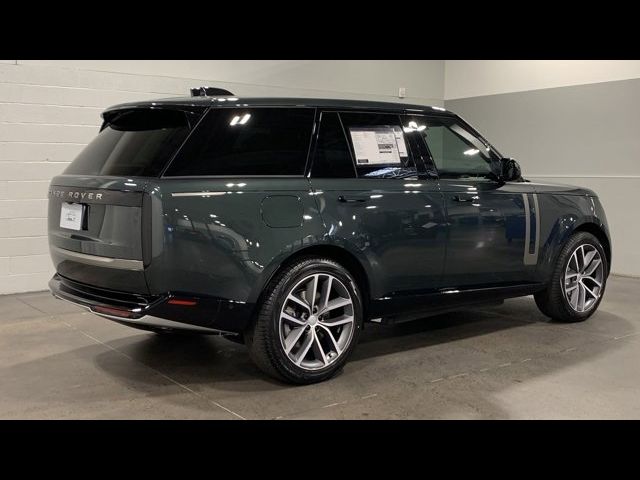 2025 Land Rover Range Rover SE