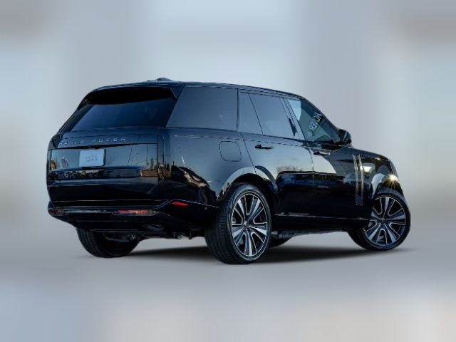 2025 Land Rover Range Rover SE