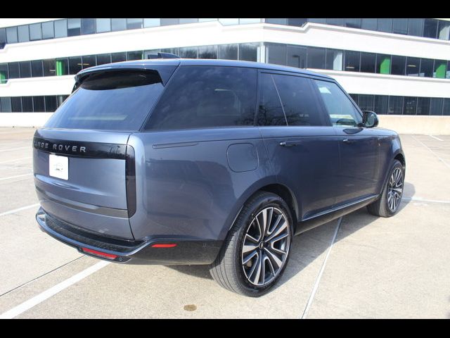 2025 Land Rover Range Rover SE