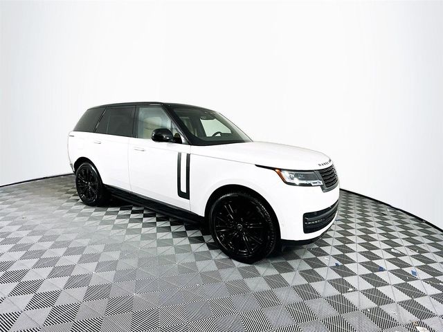 2025 Land Rover Range Rover SE