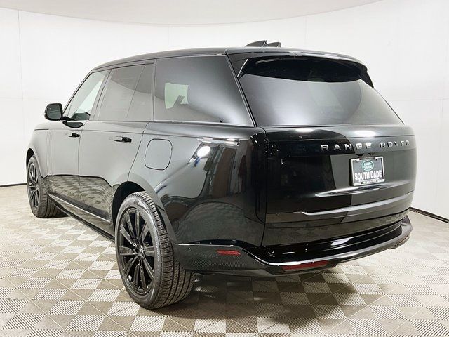 2025 Land Rover Range Rover SE