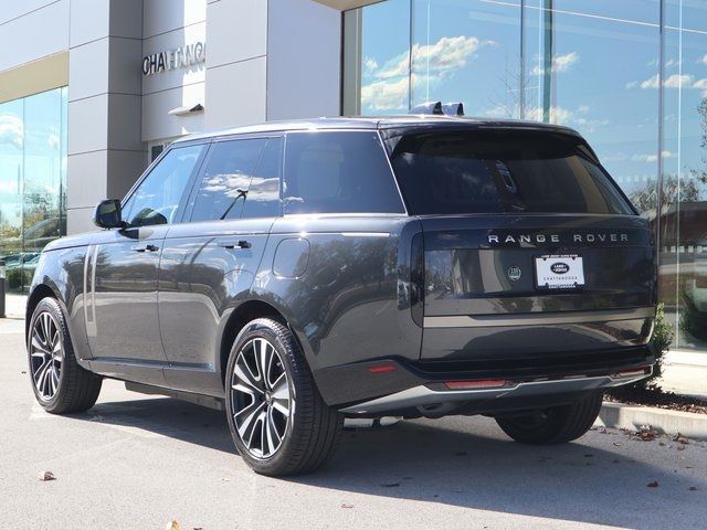 2025 Land Rover Range Rover SE