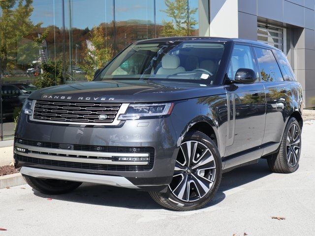 2025 Land Rover Range Rover SE