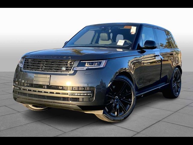 2025 Land Rover Range Rover SE