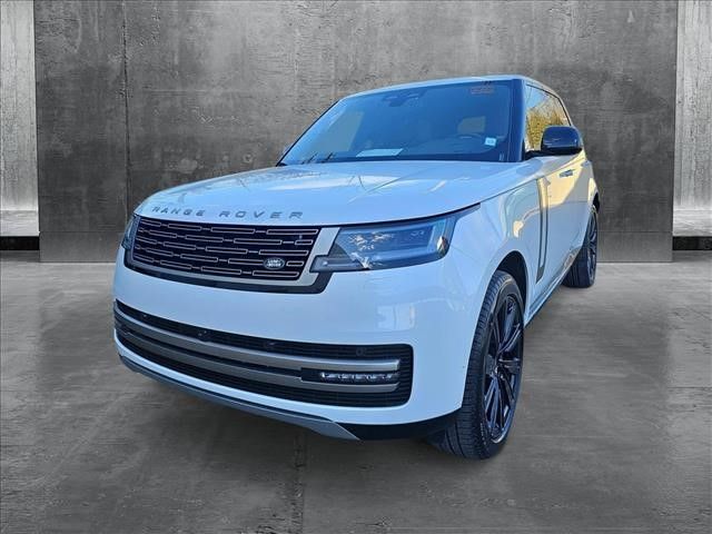 2025 Land Rover Range Rover SE