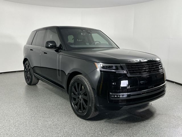 2025 Land Rover Range Rover SE