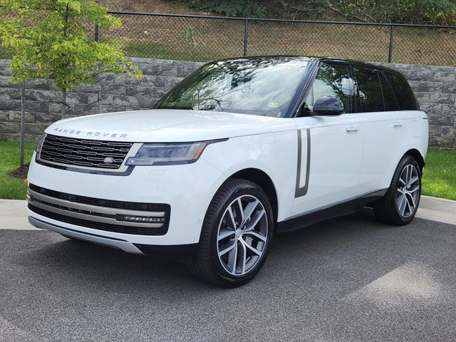 2025 Land Rover Range Rover SE