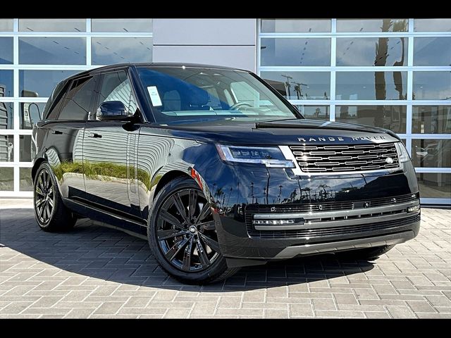 2025 Land Rover Range Rover SE