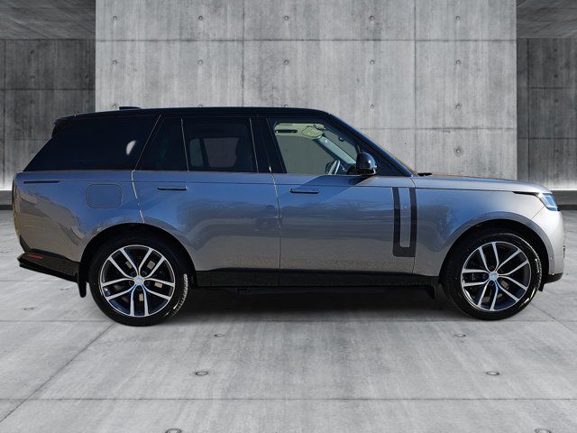 2025 Land Rover Range Rover SE