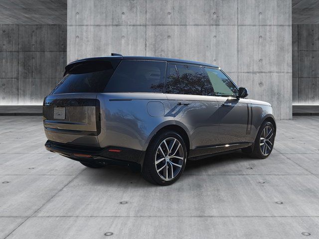 2025 Land Rover Range Rover SE