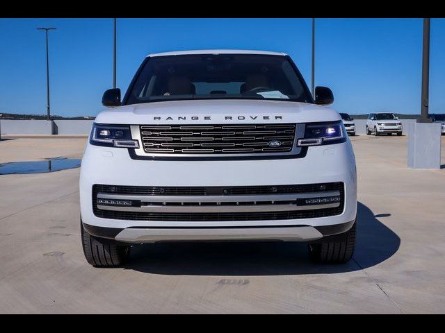 2025 Land Rover Range Rover SE