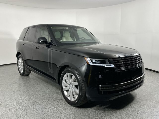 2025 Land Rover Range Rover SE