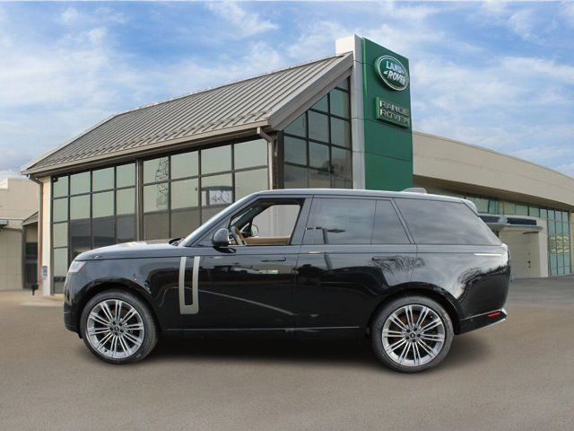 2025 Land Rover Range Rover SE