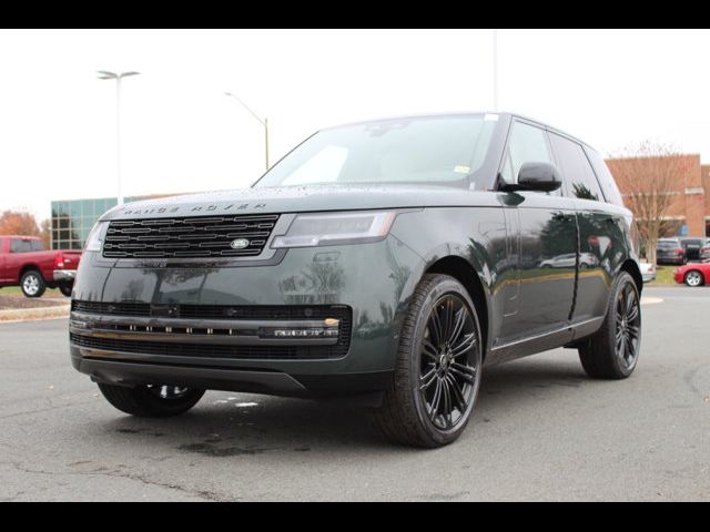 2025 Land Rover Range Rover SE