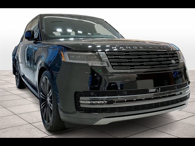 2025 Land Rover Range Rover SE