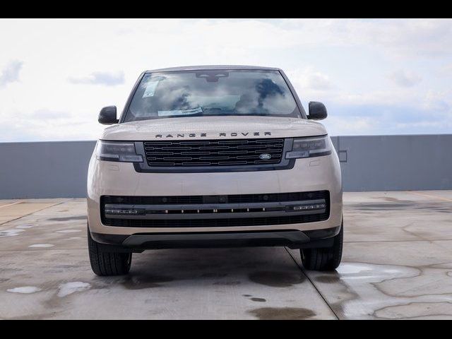 2025 Land Rover Range Rover SE