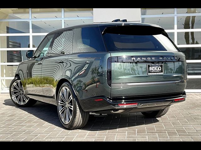 2025 Land Rover Range Rover SE