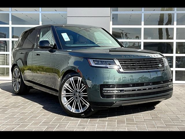 2025 Land Rover Range Rover SE