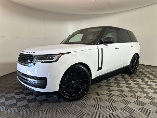 2025 Land Rover Range Rover SE