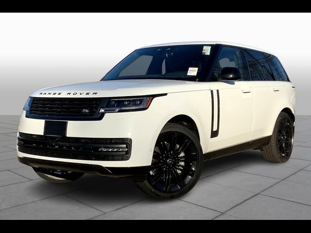 2025 Land Rover Range Rover SE