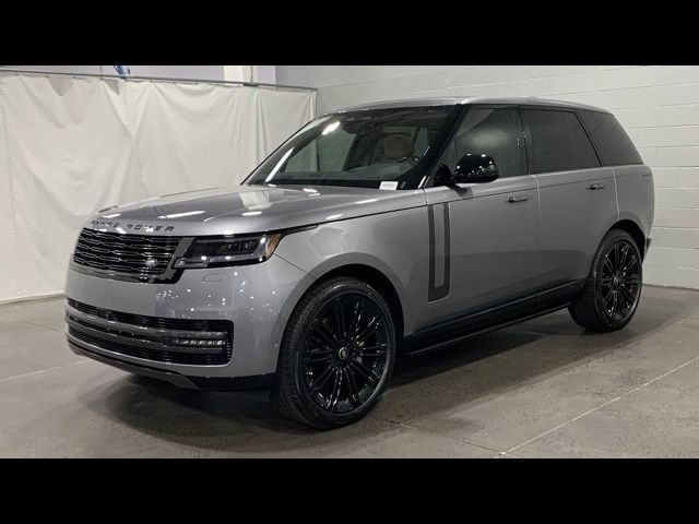 2025 Land Rover Range Rover SE