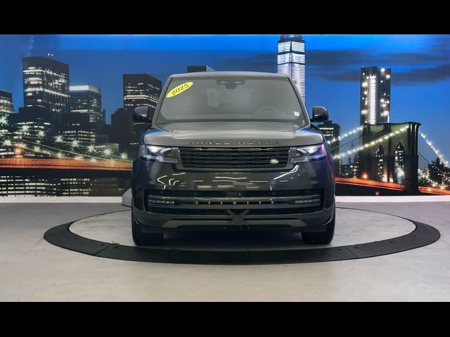 2025 Land Rover Range Rover SE
