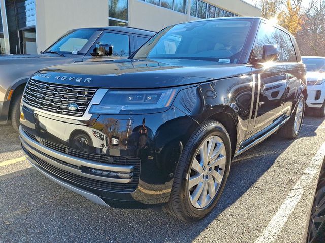 2025 Land Rover Range Rover SE