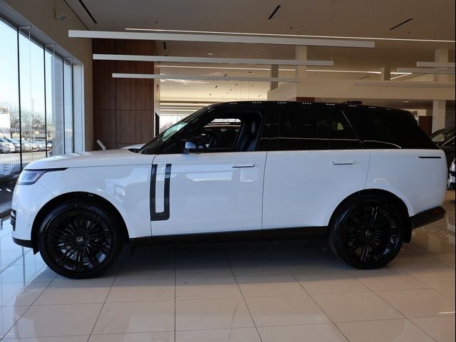 2025 Land Rover Range Rover SE