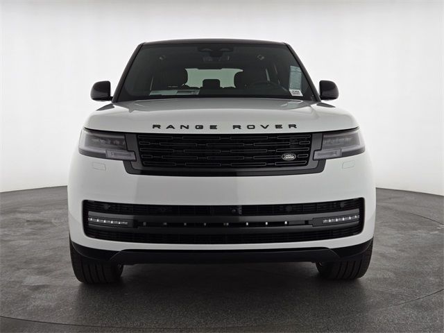 2025 Land Rover Range Rover SE