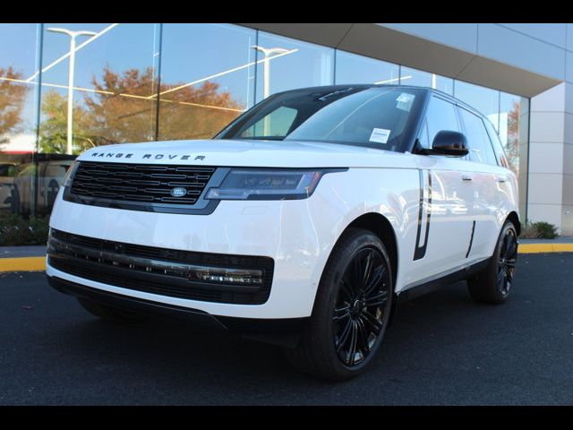 2025 Land Rover Range Rover SE