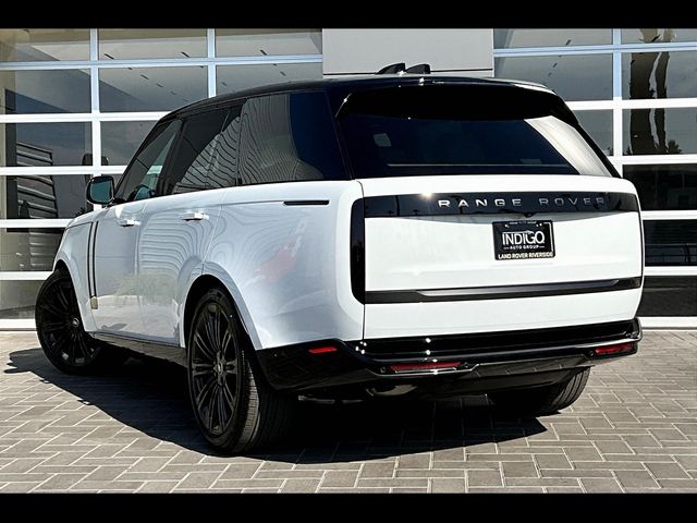 2025 Land Rover Range Rover SE