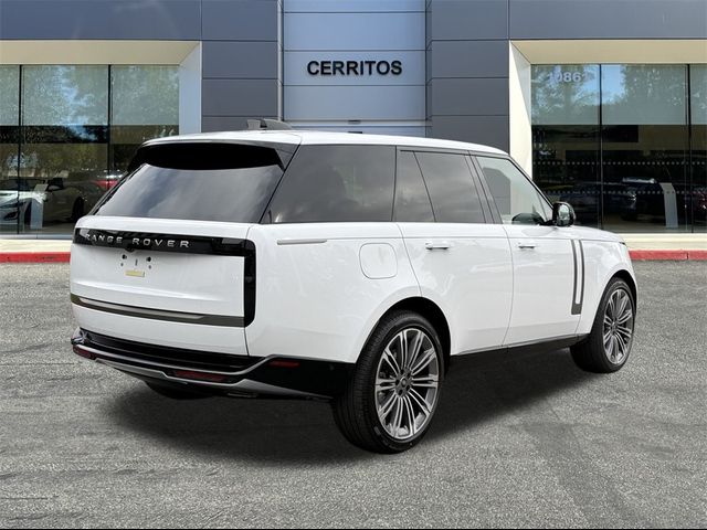 2025 Land Rover Range Rover SE