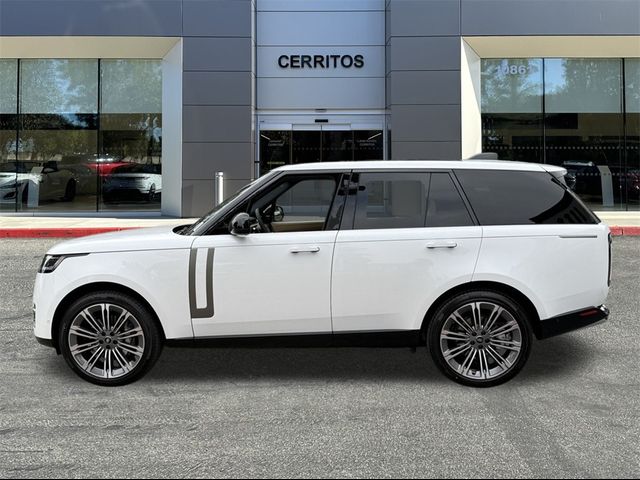 2025 Land Rover Range Rover SE