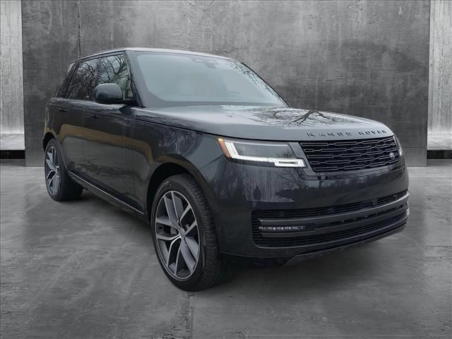 2025 Land Rover Range Rover SE