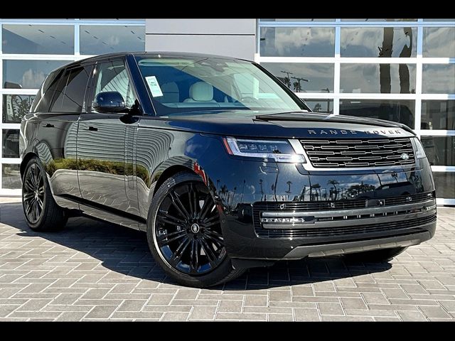 2025 Land Rover Range Rover SE