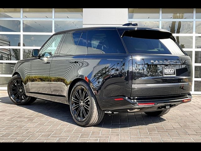 2025 Land Rover Range Rover SE