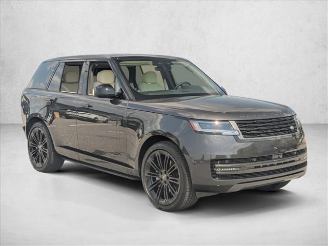 2025 Land Rover Range Rover SE