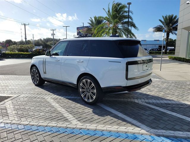 2025 Land Rover Range Rover SE