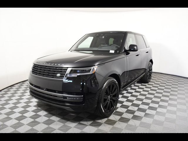 2025 Land Rover Range Rover SE