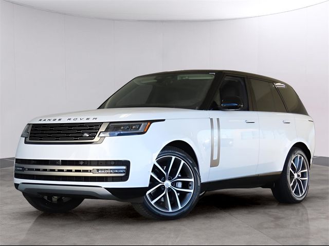 2025 Land Rover Range Rover SE