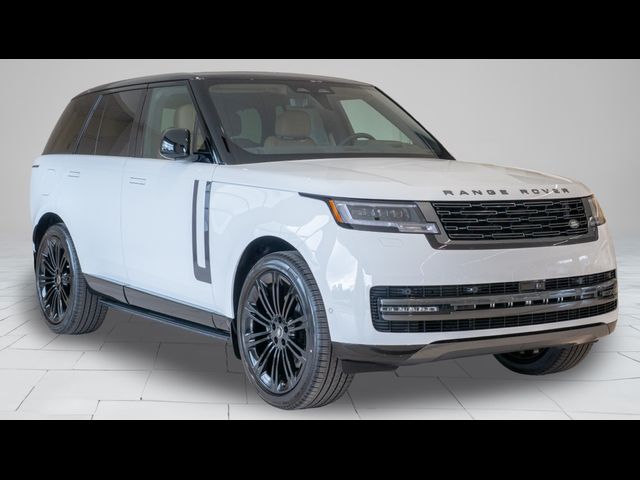 2025 Land Rover Range Rover SE