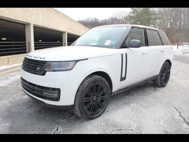 2025 Land Rover Range Rover SE