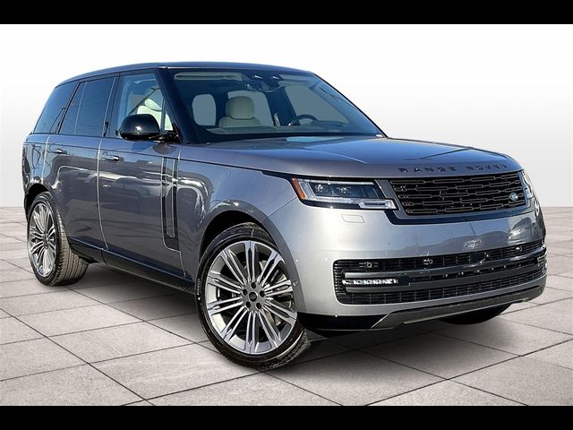 2025 Land Rover Range Rover SE