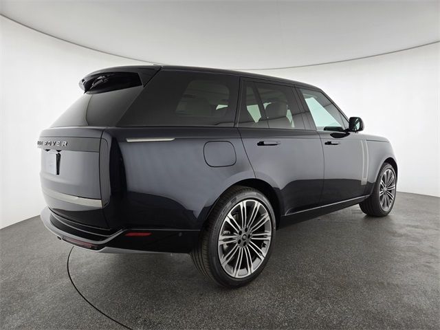 2025 Land Rover Range Rover SE