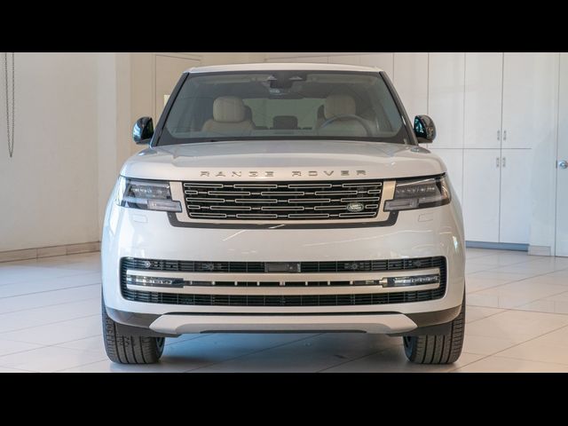 2025 Land Rover Range Rover SE