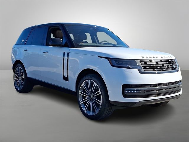 2025 Land Rover Range Rover SE