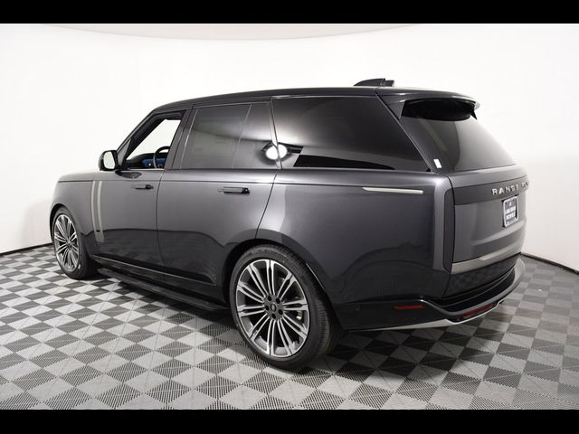 2025 Land Rover Range Rover SE