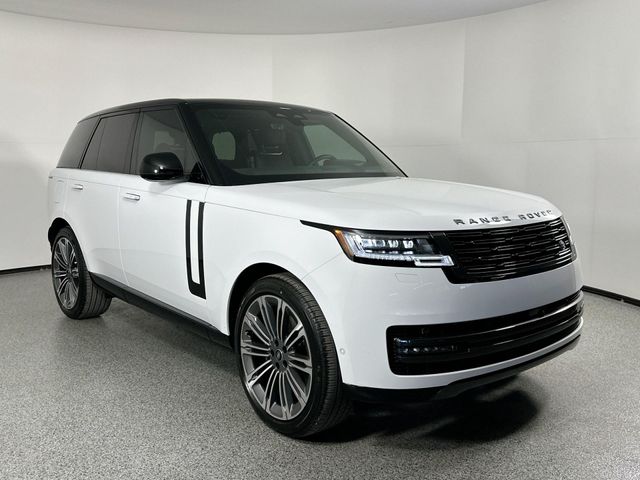 2025 Land Rover Range Rover SE